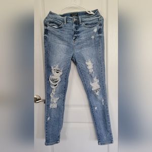 Judy Blue skinny fit, distressed, size 7/28